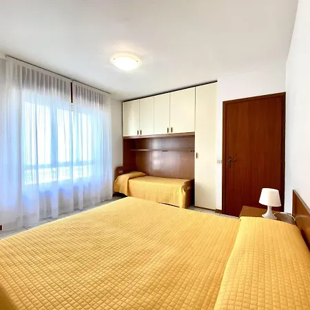 Blu Residence Lignano Sabbiadoro Exterior foto